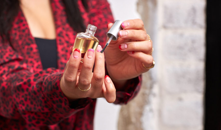enroute cuticle oil header