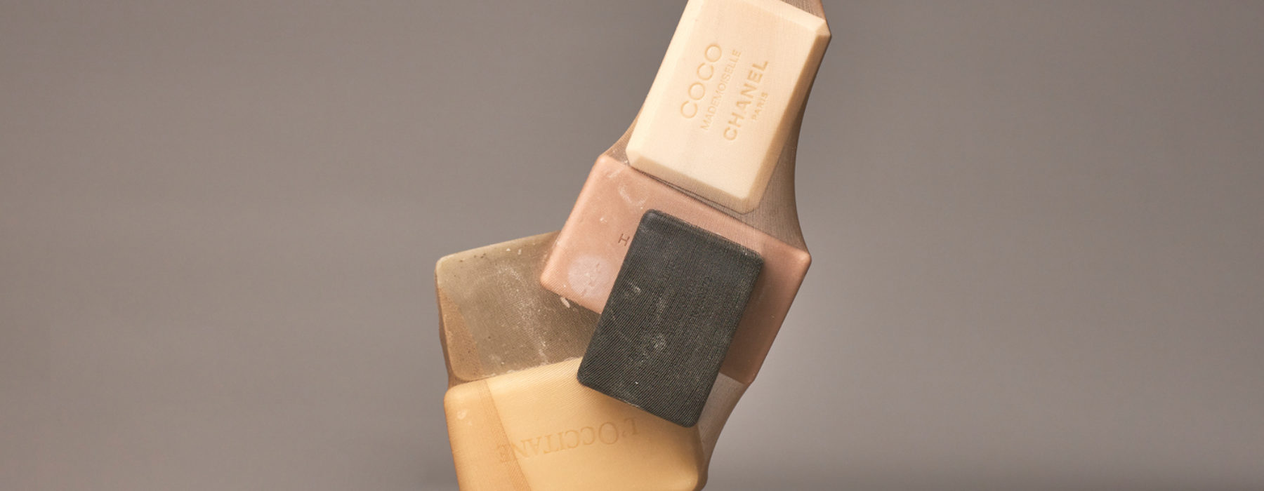 En Route Beauty - 5 Of The Best Bar Soaps, You'll Want To Shower