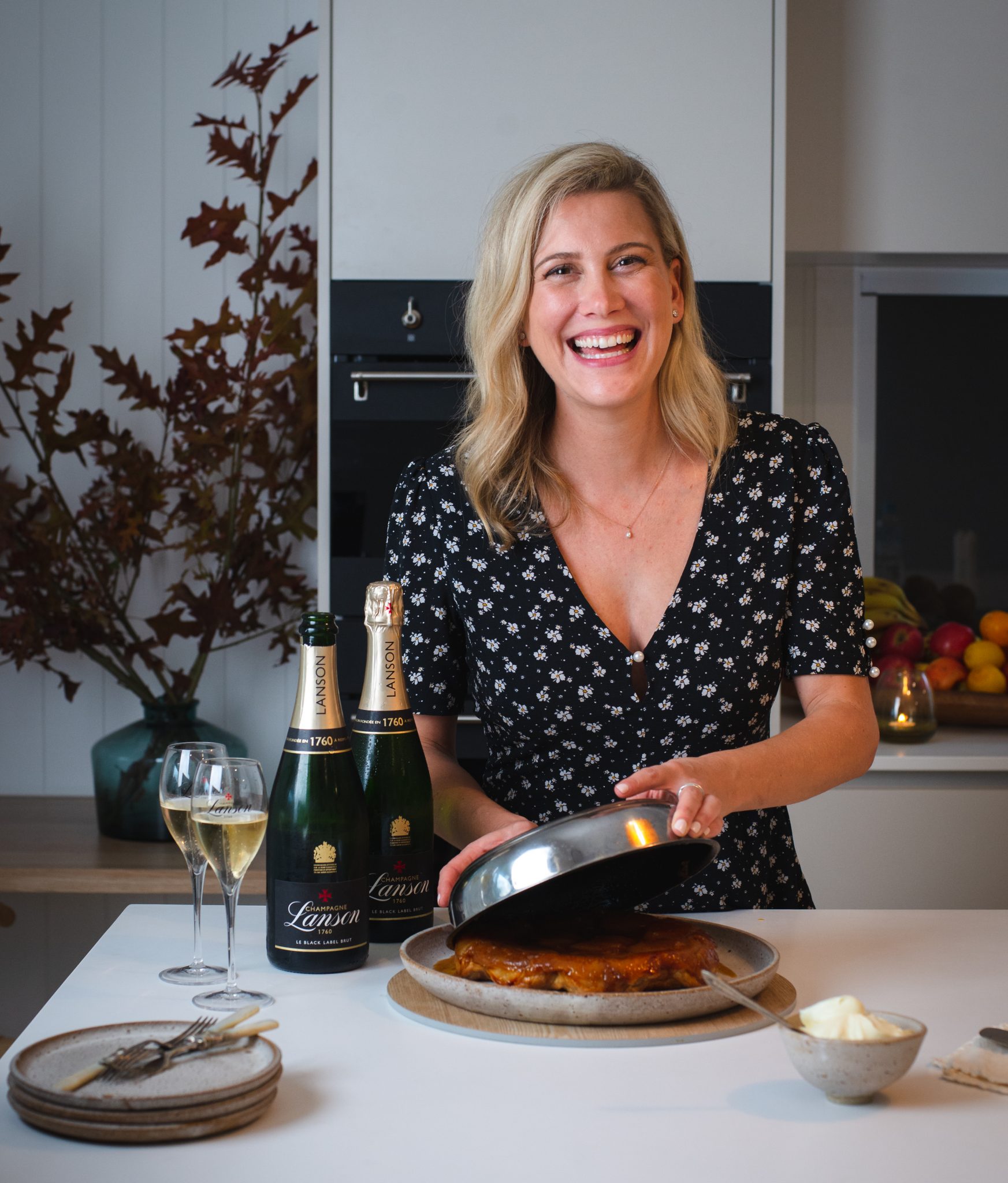 Recipe: Justine Schofield's Freshly Flipped Apple Tarte Tatin - En Route