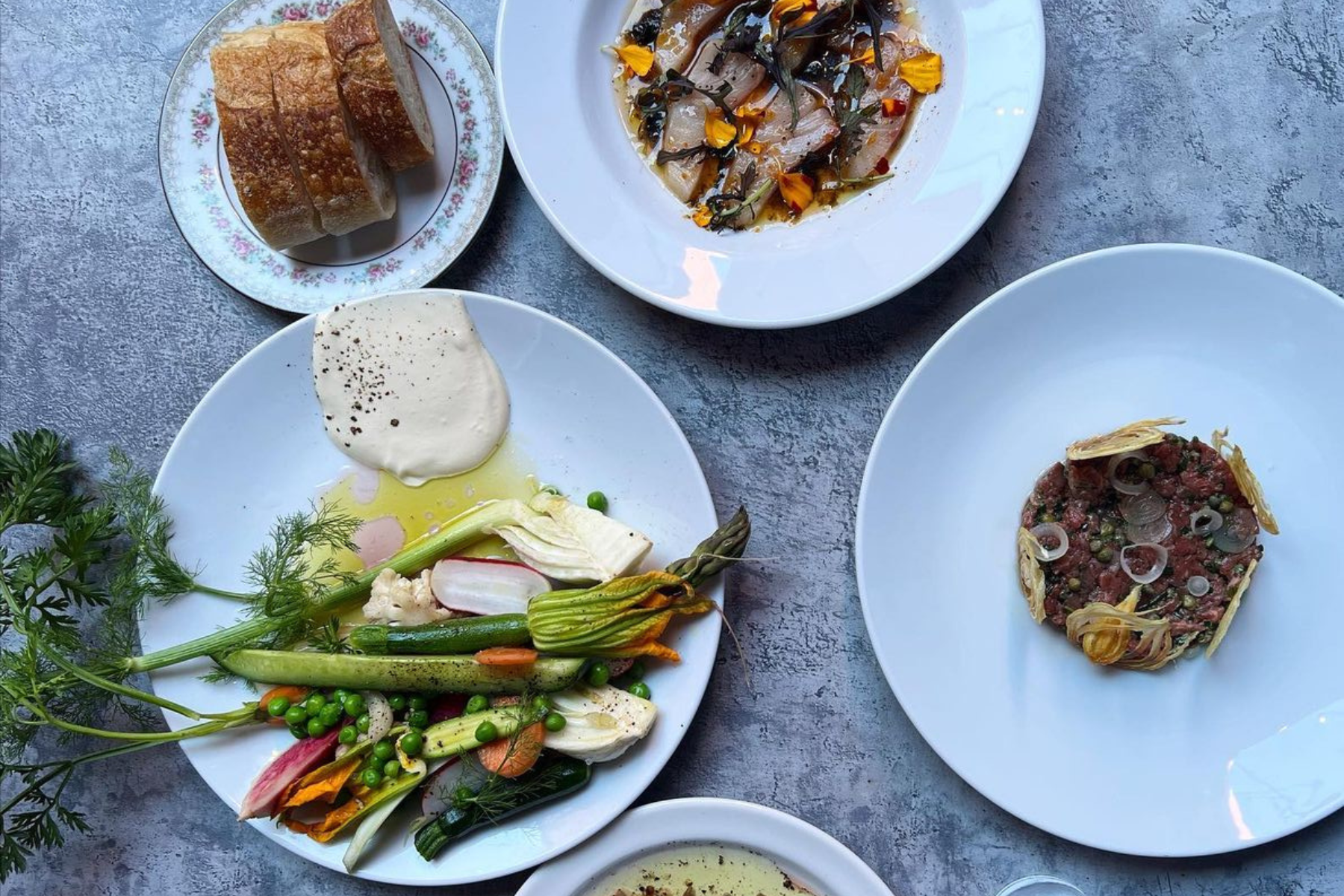 En-Route Where To Eat And Sip November