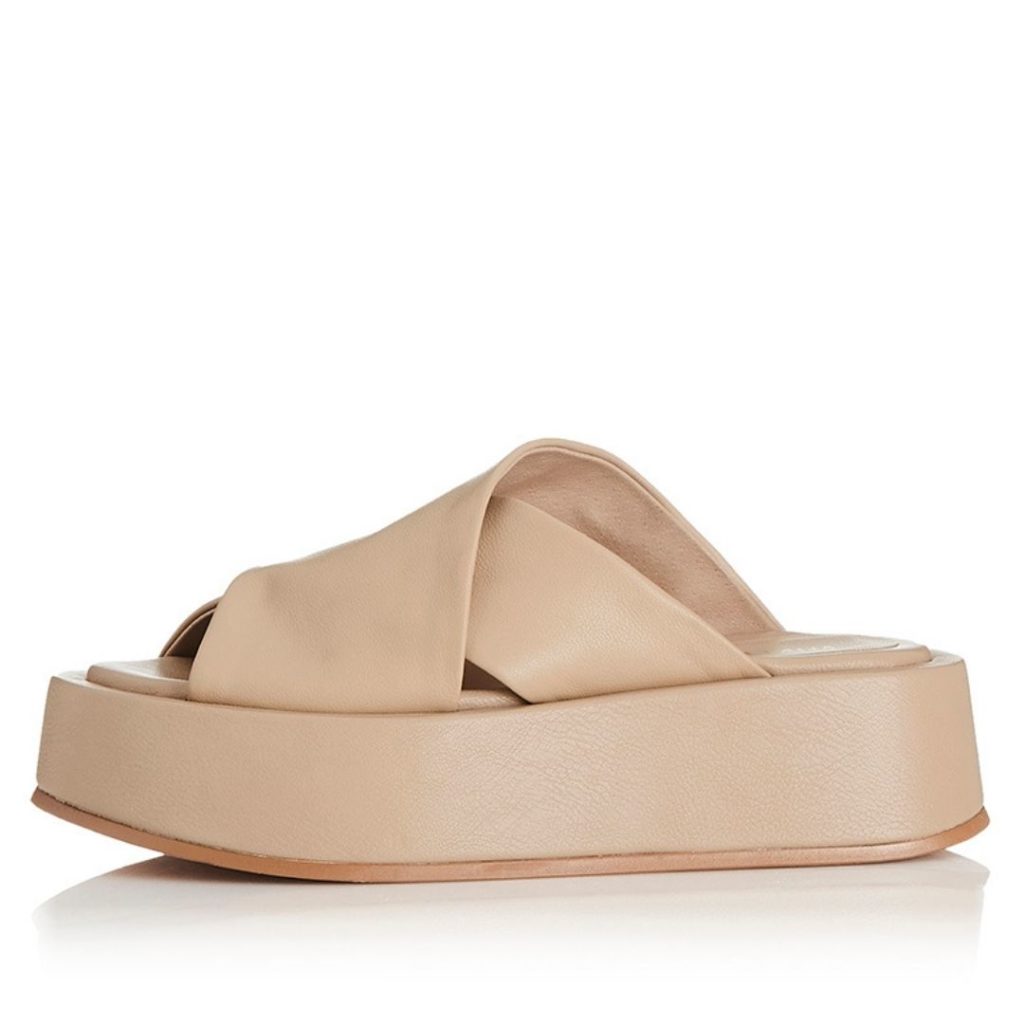 en-route-alias-mae-flatform