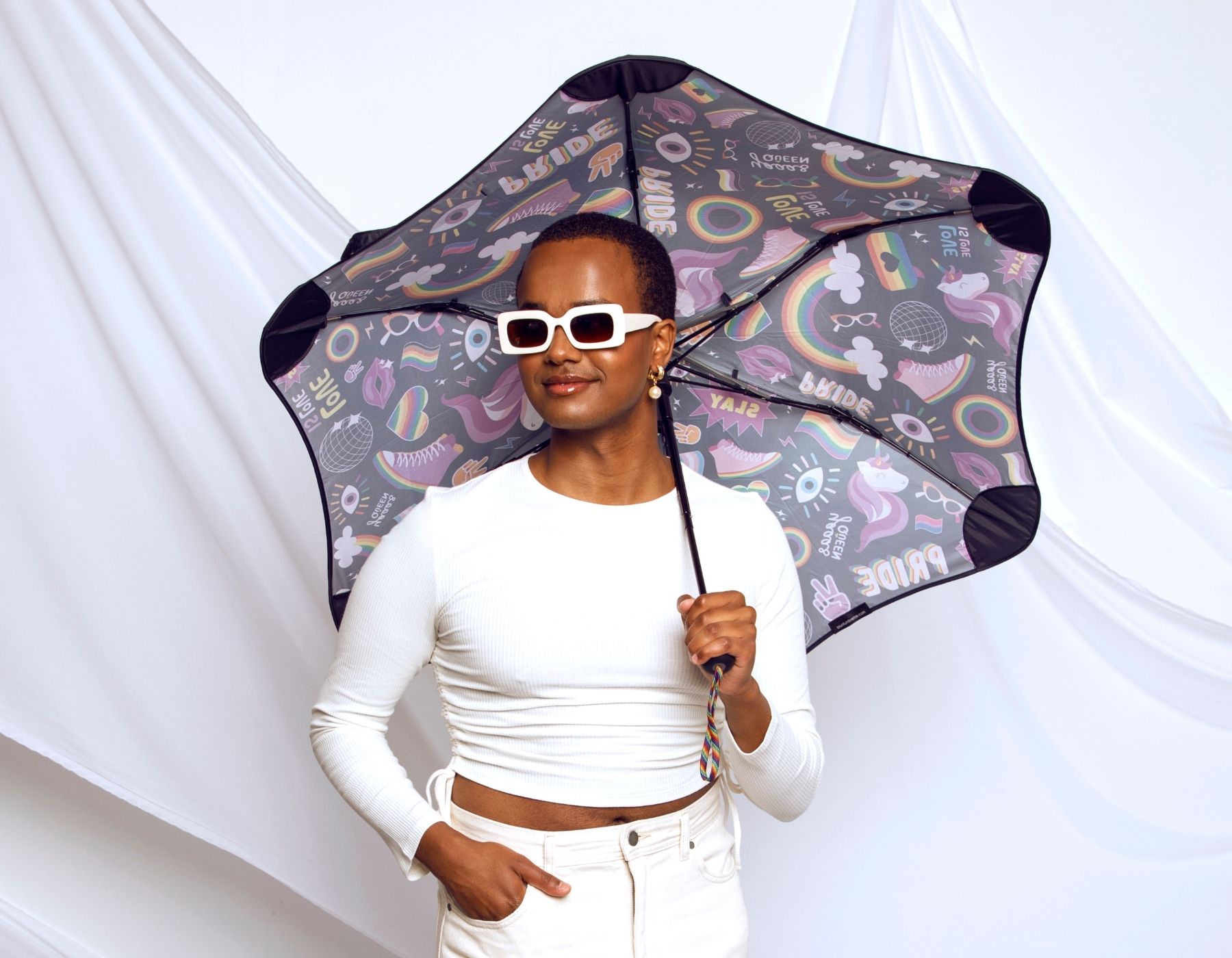 blunt-umbrellas-safe-space-alliance-enroute