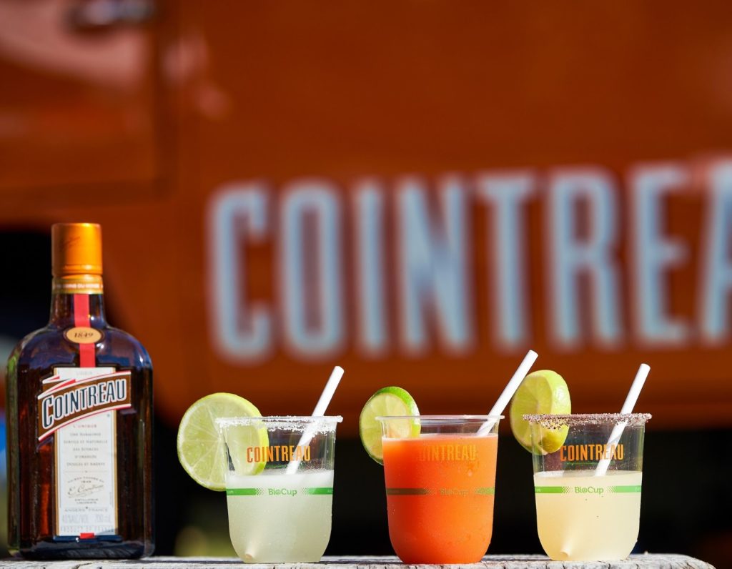 cointreau-pop-up-kombi-van-enroute
