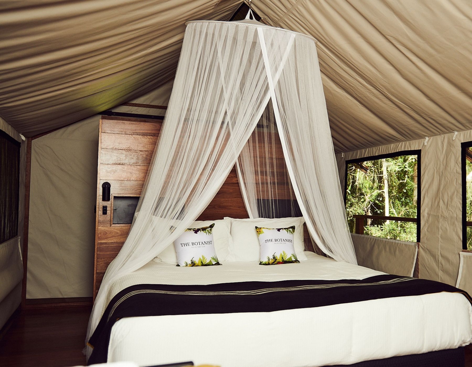Botanist Gin Paperbark Camp
