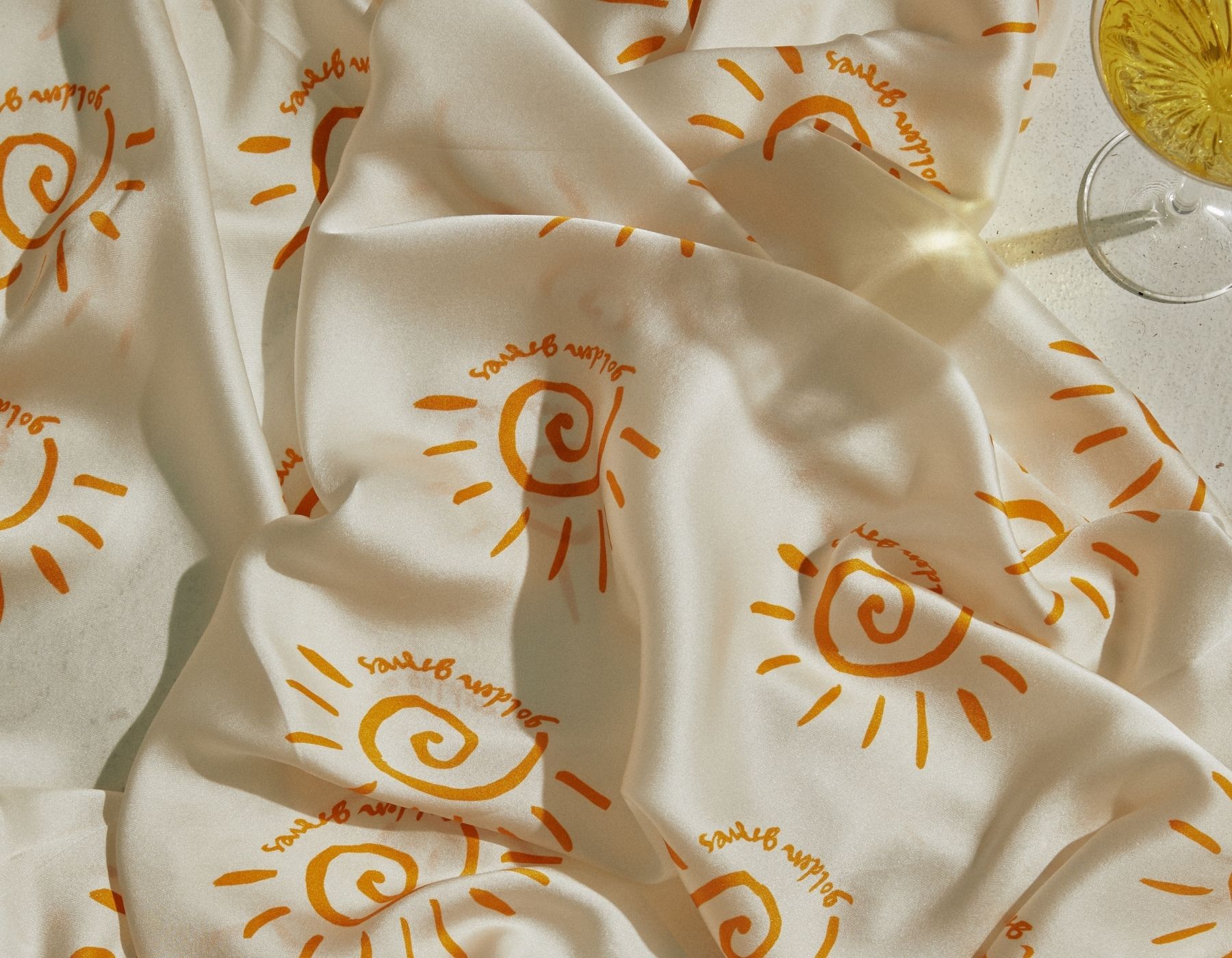 golden-groves-silk-sarong-enroute