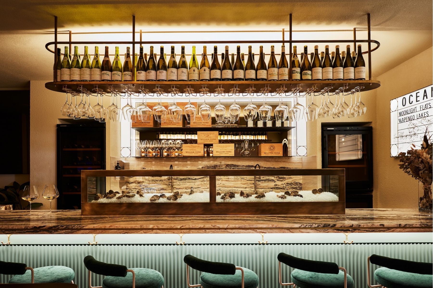 Pearl Chablis & Oyster Bar 