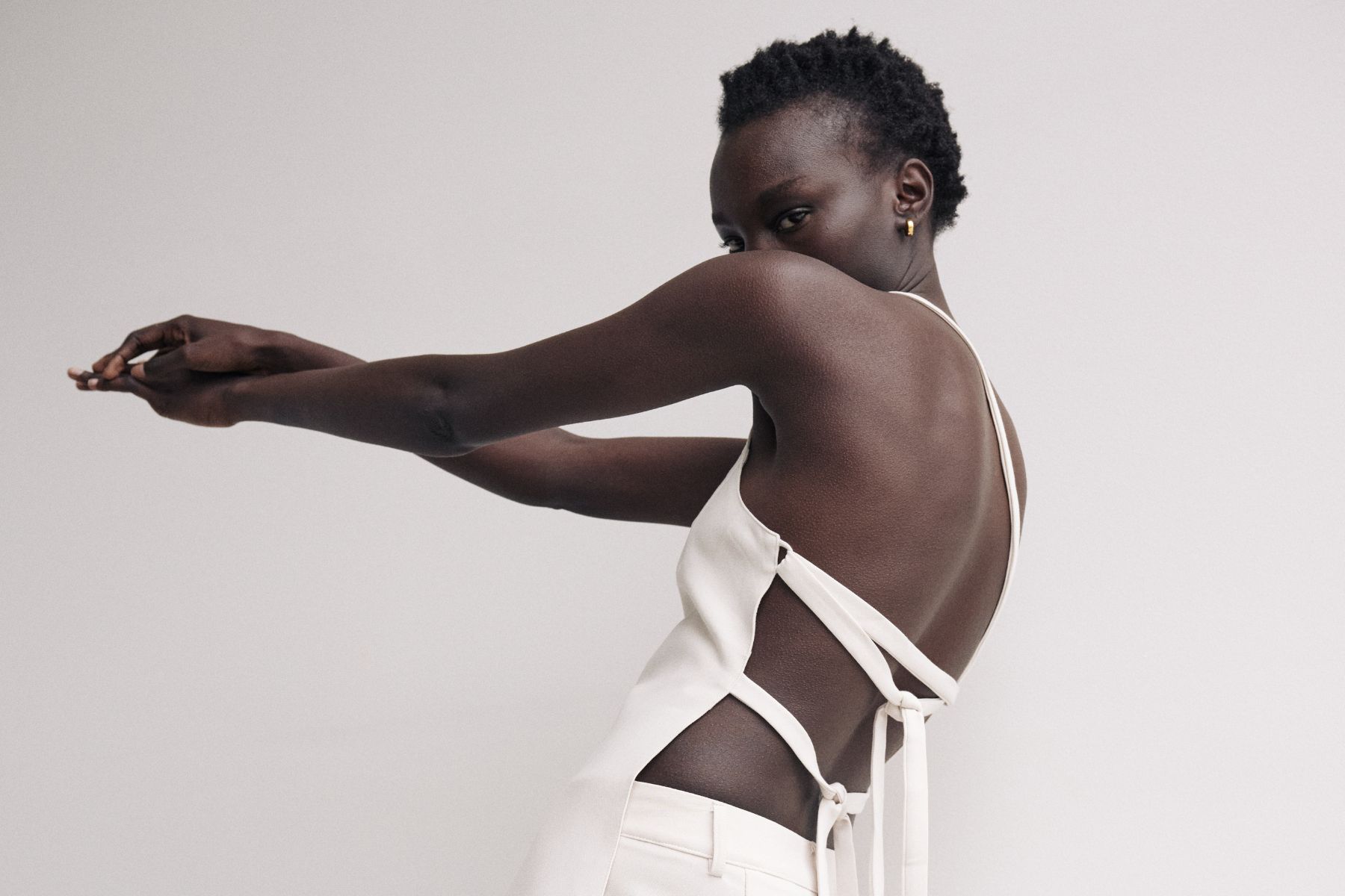 Summer Wardrobe Essentials by DISSH - En Route